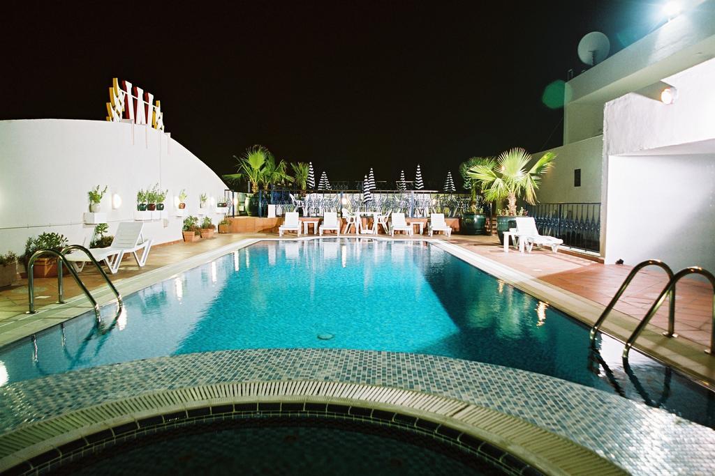 Winchester Grand Hotel Apartment Dubai Exterior foto