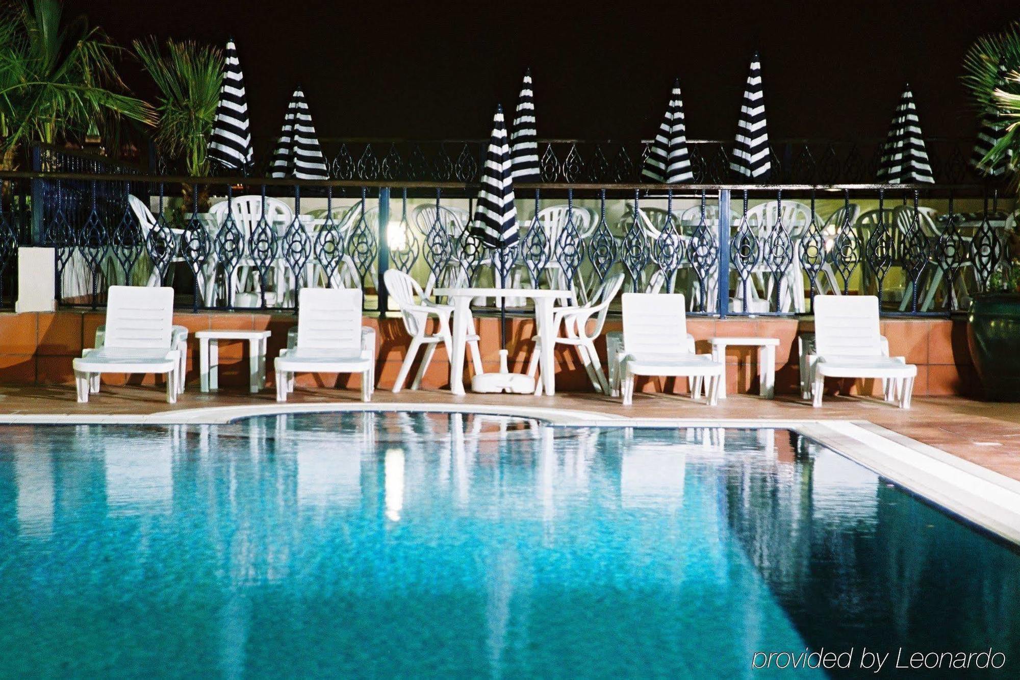 Winchester Grand Hotel Apartment Dubai Exterior foto